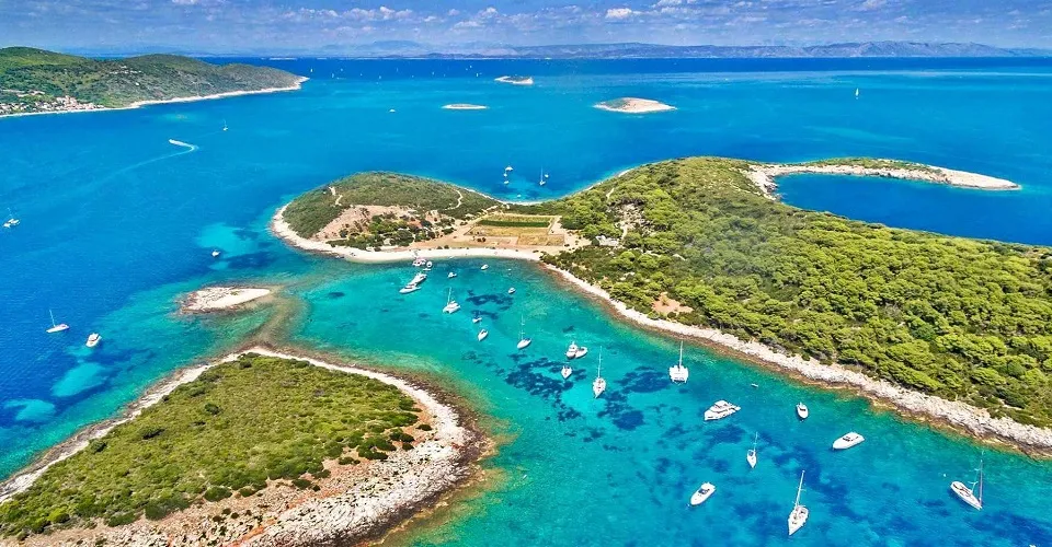 Group Boat Trip to the Blue Lagoon