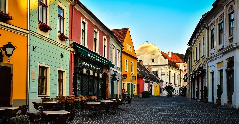 ARTISTS VILLAGE SZENTENDRE