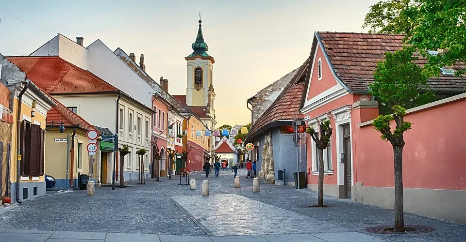 ARTISTS VILLAGE SZENTENDRE