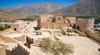 Full Day Nizwa and Bahla Tour