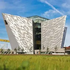 Giants Causeway Belfast City and Titanic Belfast