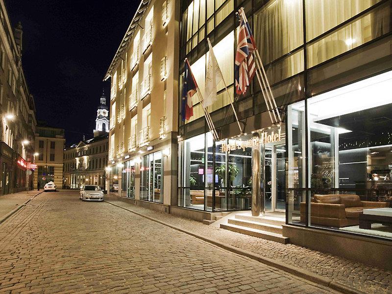 Royal Square Hotel And Suites