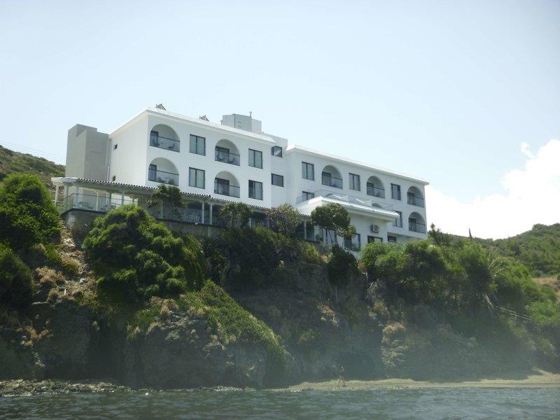 E.J. Pyrgos Bay Hotel
