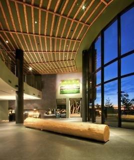 Black Rock Oceanfront Resort & Spa