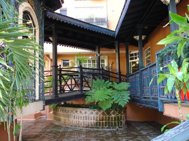 Platino Hotel & Casino