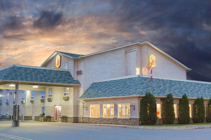 Super 8 By Wyndham Fort Frances