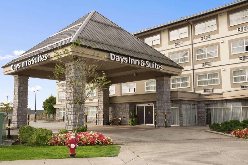 Days Inn & Suites By Wyndham Langley