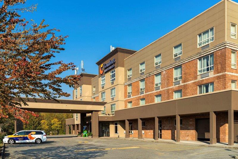 Comfort Inn & Suites Surrey