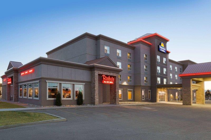 Days Inn & Suites By Wyndham Edmonton Airport