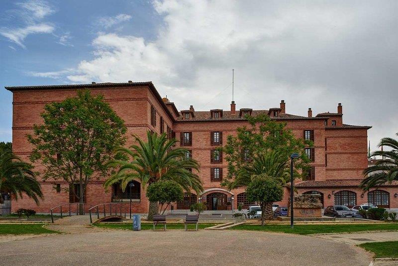 Parador De Calahorra