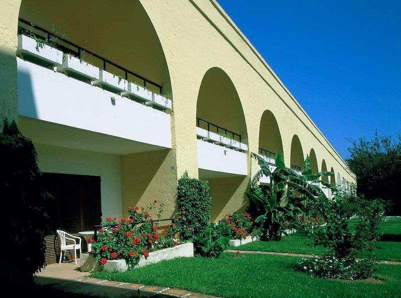 Parador De Ceuta Hotel La Muralla