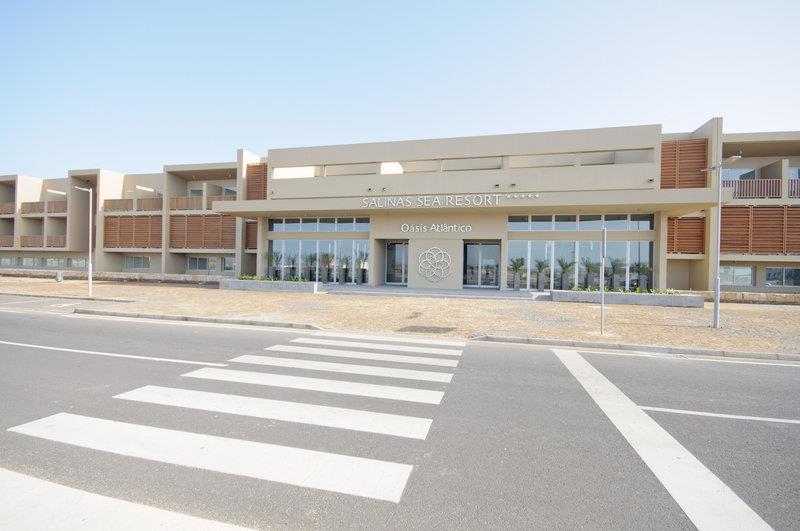 Oasis Salinas Sea