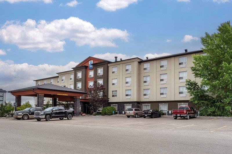 Best Western Bonnyville Inn & Suites