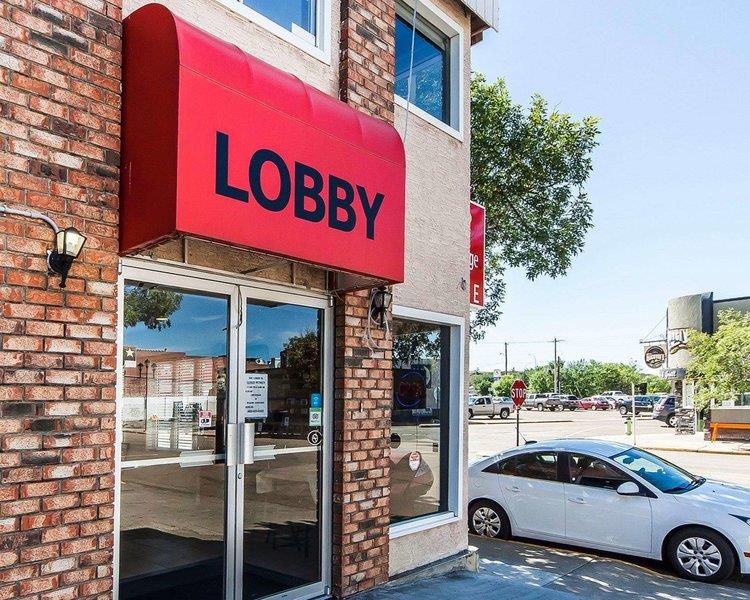 Econo Lodge Inn & Suites Central