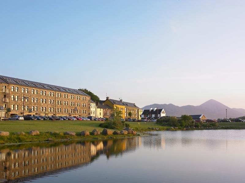 Westport Coast Hotel