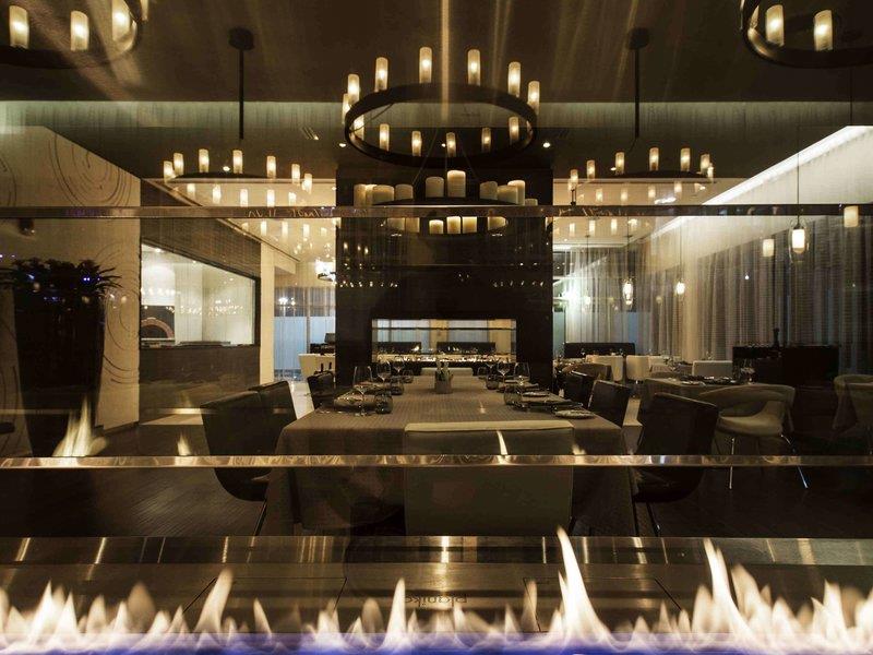 Pullman Dubai Jumeirah Lakes Towers - Hotel & Residence