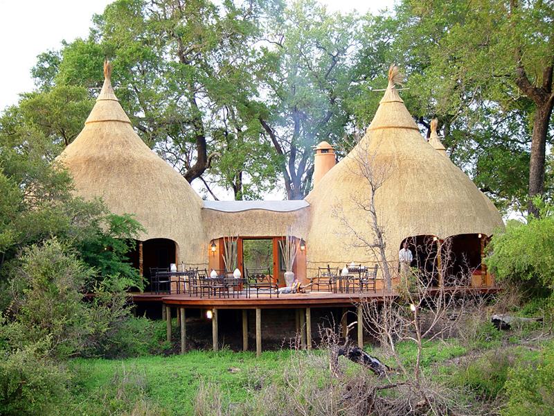 Hoyo Hoyo Safari Lodge