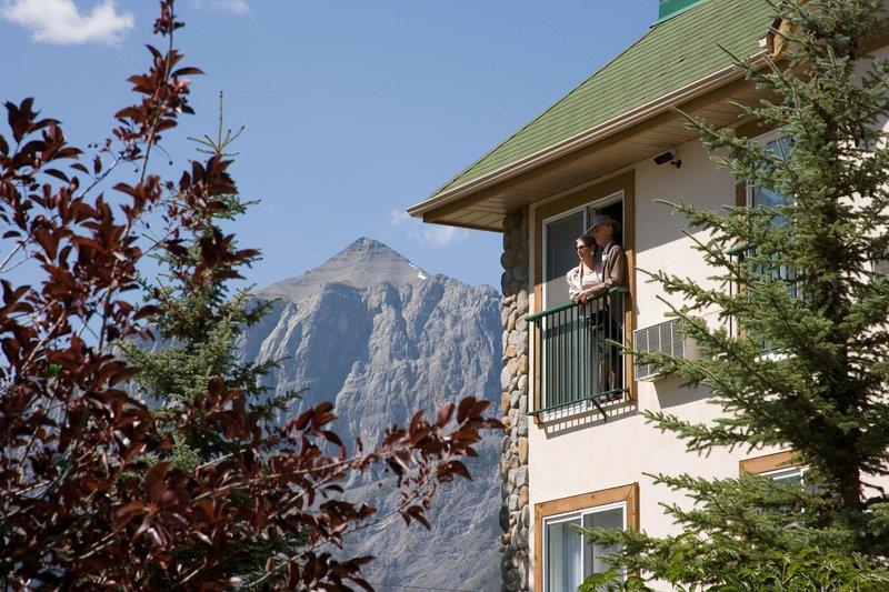 Coast Canmore Hotel & Conference Center