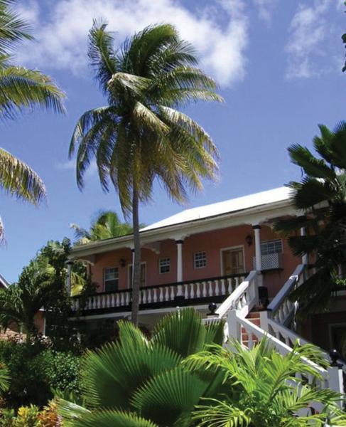 Catamaran Hotel Marina