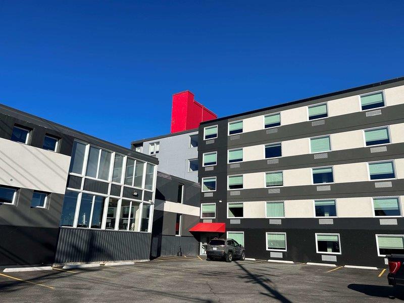 Superior Shores Hotel, Signature Collection