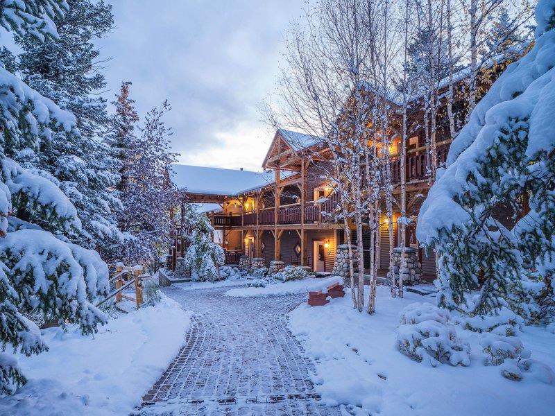 Buffalo Mountain Lodge