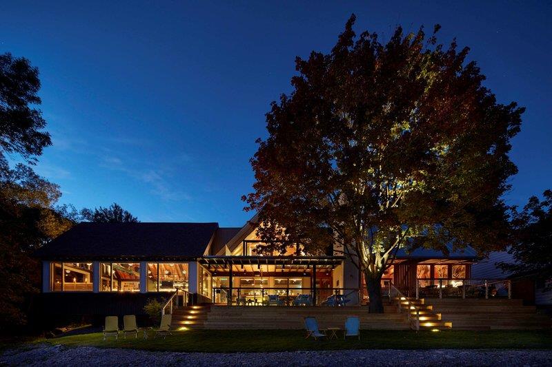 Drake Devonshire And Motor Inn