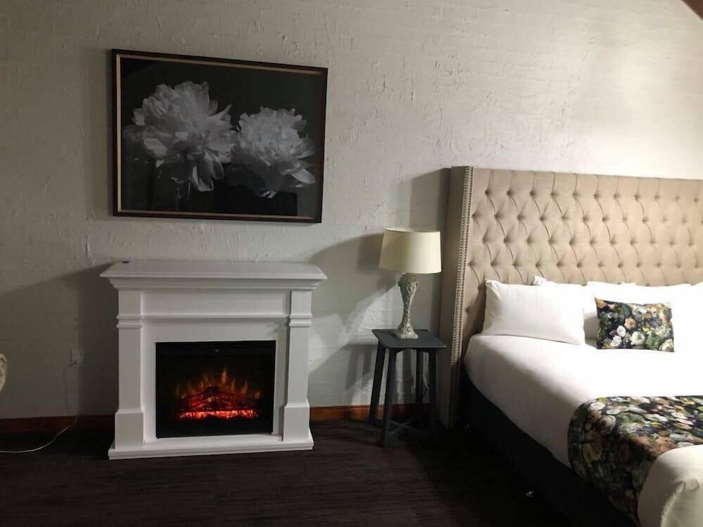 Olde Horsham Motor Inn