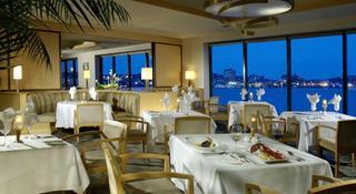 Halifax Marriott Harbourfront Hotel