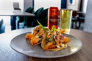 Holiday Inn Kingston Waterfront