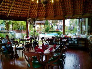 Avanti Hotel & Convention Center