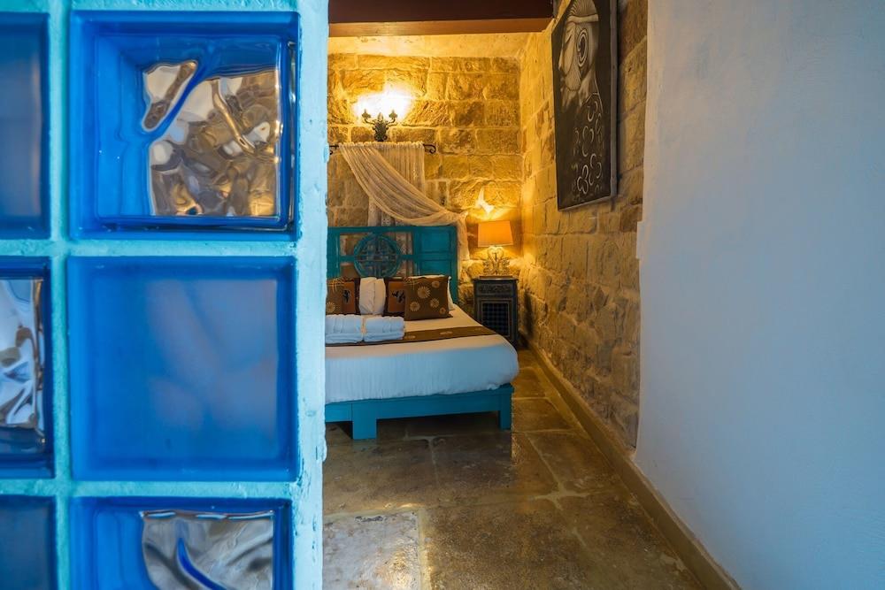 Chapel 5 Palazzo Suites B&B