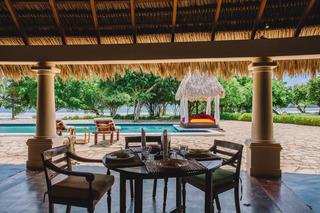 Hotel Punta Teonoste