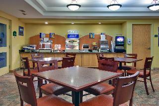 Holiday Inn Express Dryden