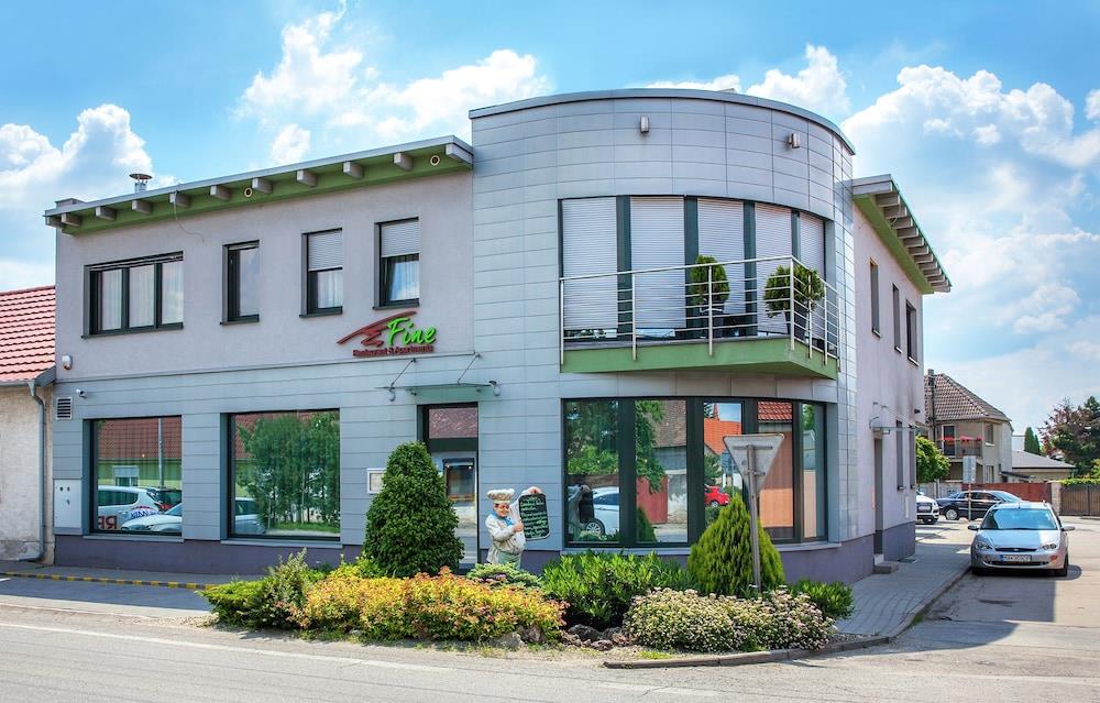 Fine Restaurant&Apartments