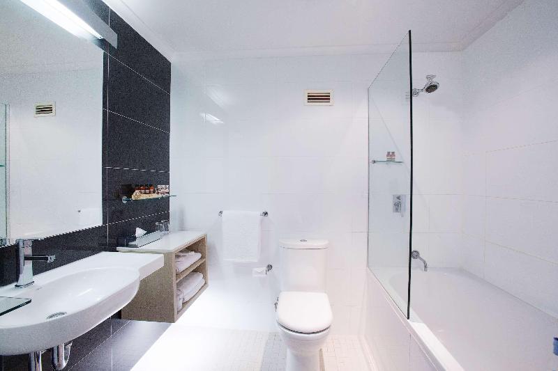 Best Western Plus Apollo International Hotel