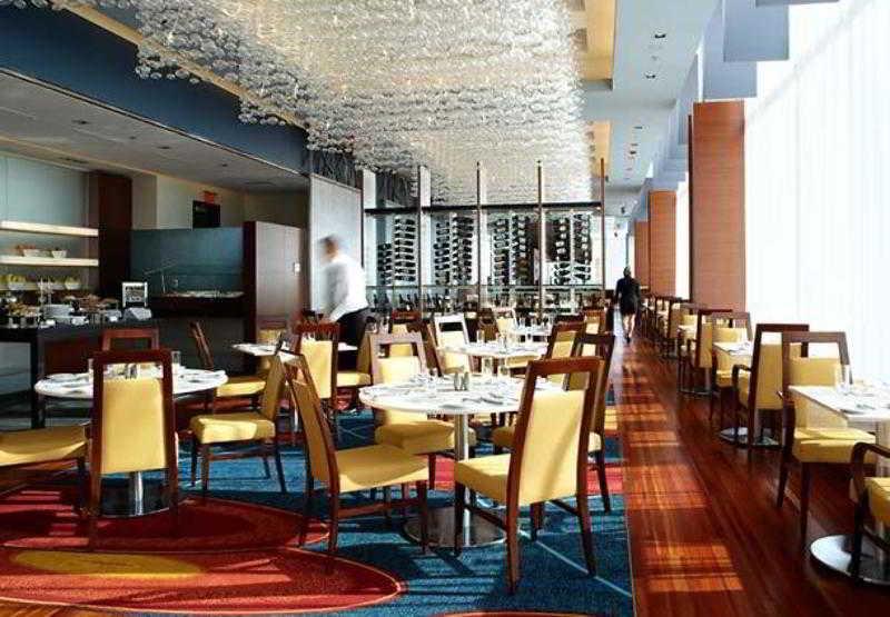 Montreal Airport Marriott In-Terminal Hotel