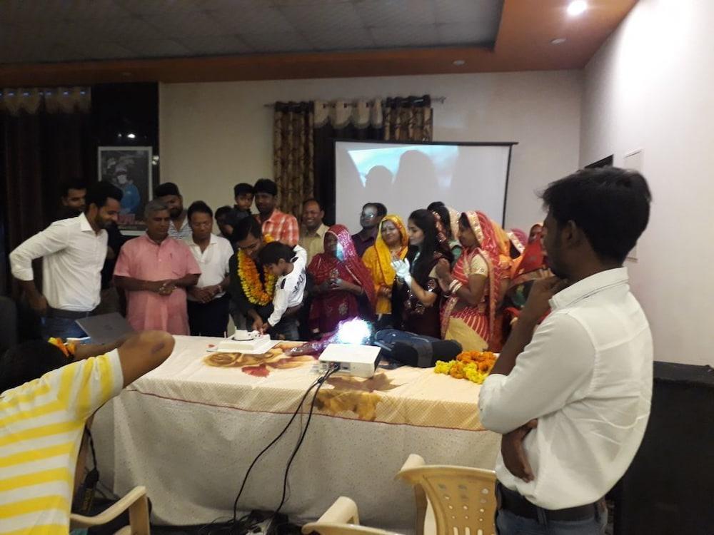 K V Hotel & Restaurant