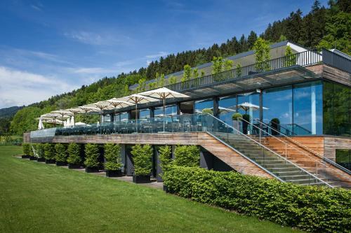 Landhotel Schonberghof & Gastehaus Enzinger