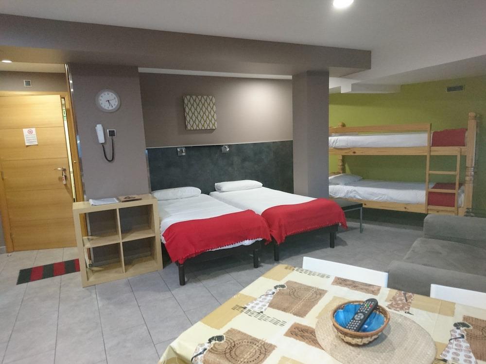 Aparthotel Olimpiades