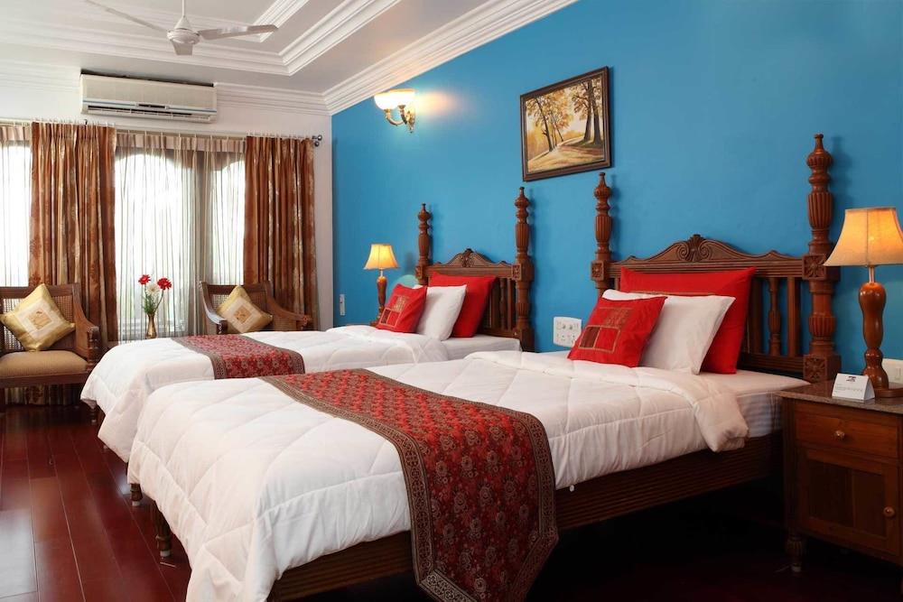 Ideal River View Resort