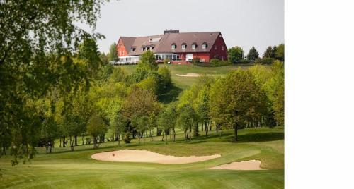 Golf And Country Hotel