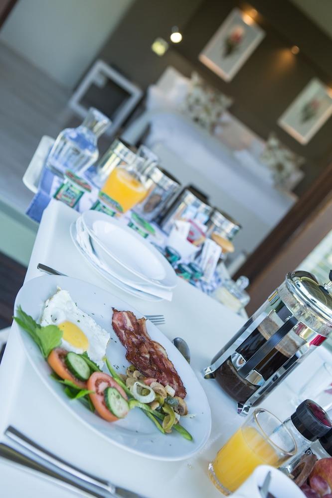 Brigadoon Boutique B&B