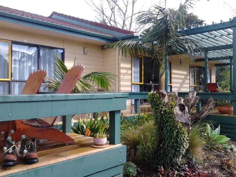 Aotearoa Lodge & Tours