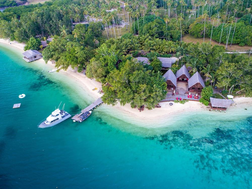 Ratua Private Island