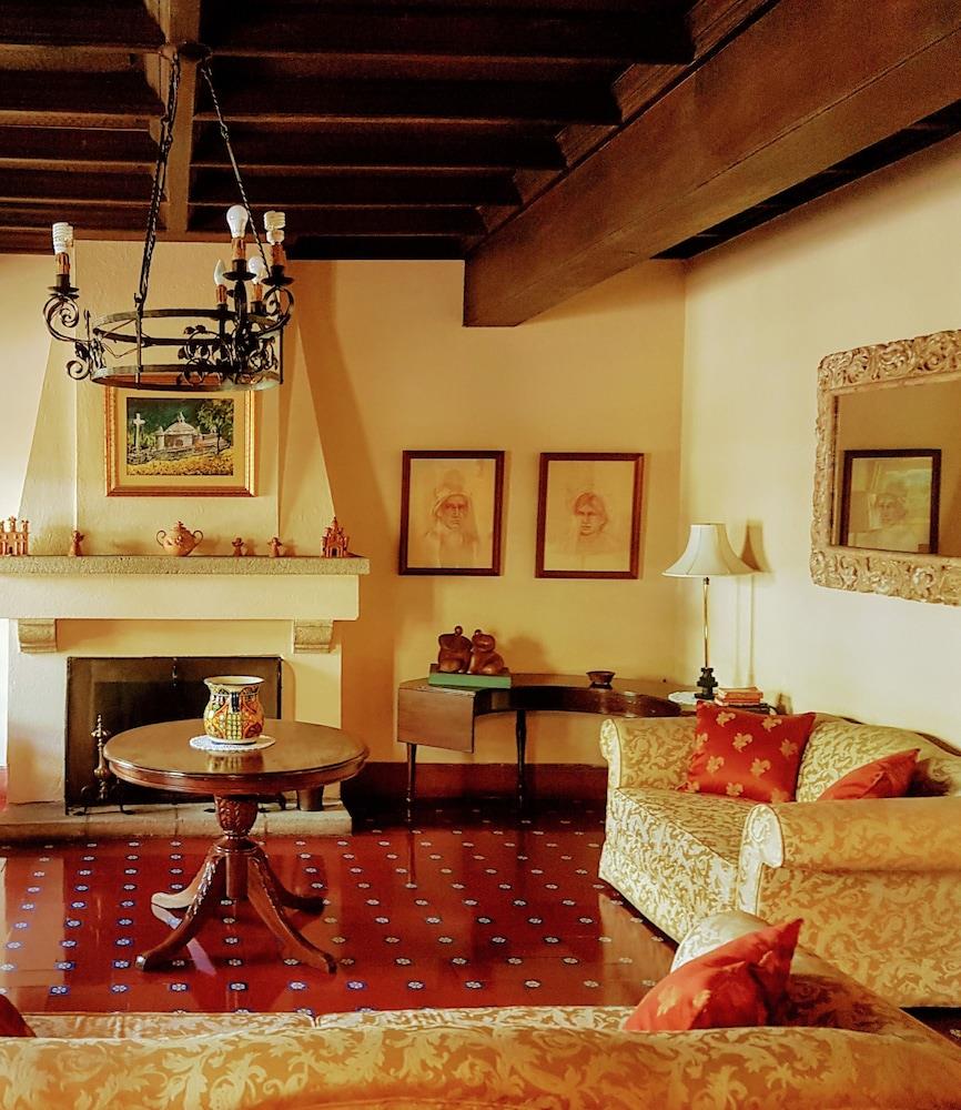 Casa Carmel Bed And Breakfast