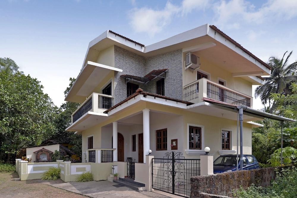 OYO 22108 Home Field View 2BHK Majorda