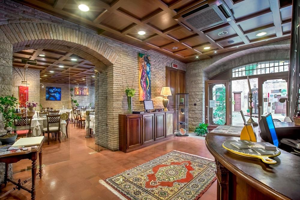 Hotel Ristorante Dei Consoli