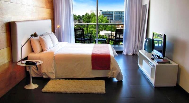 Costa Colonia Riverside Boutique