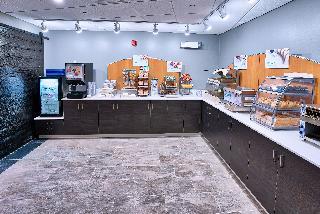 Holiday Inn Express And Suites Dieppe Airport