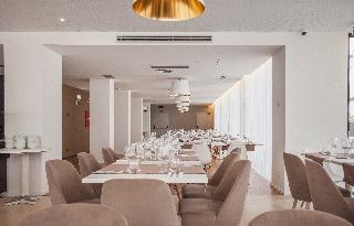 Essences Inn Marianos